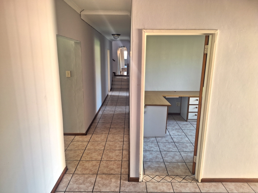 4 Bedroom Property for Sale in Winterhoek Park Eastern Cape